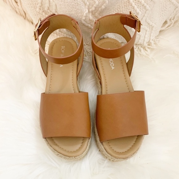 NEW Luna Platform Sandal- in Cognac - Picture 4 of 6